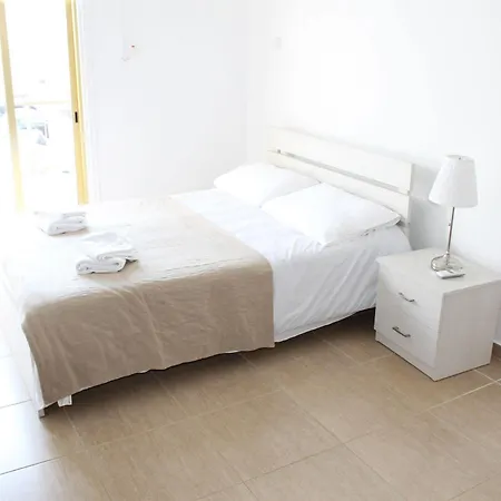 Tiffany Hotel Larnaca